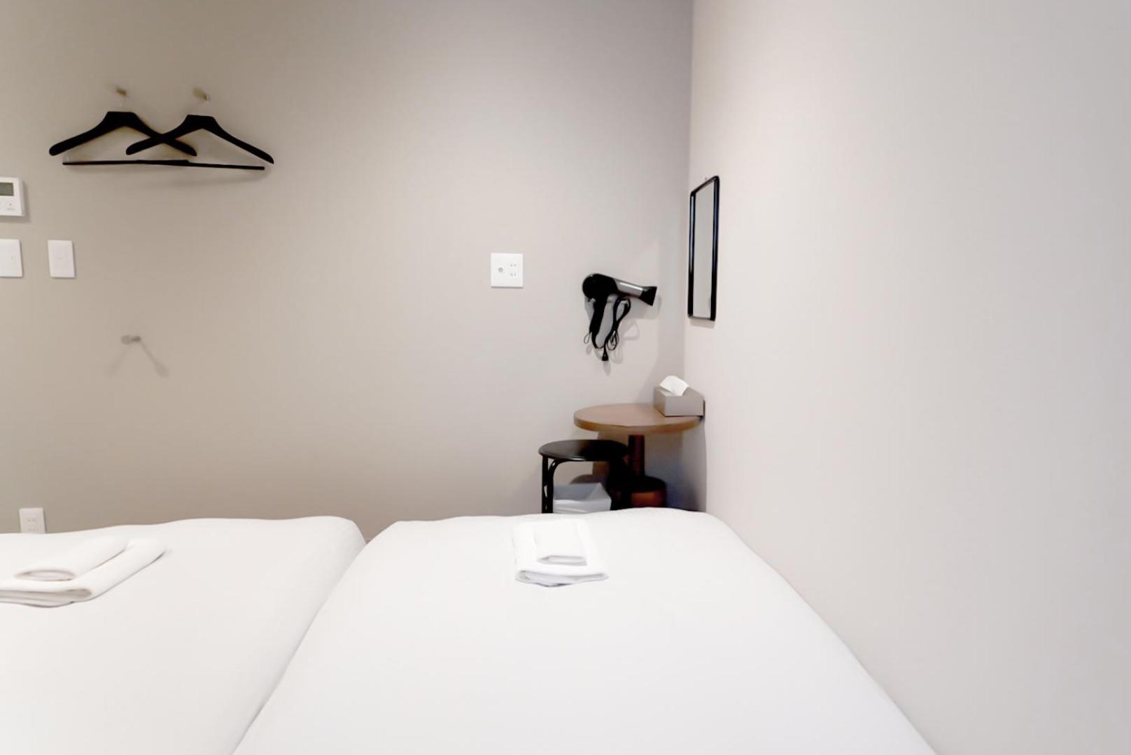 &And Hostel Shinsaibashi East Οσάκα Δωμάτιο φωτογραφία